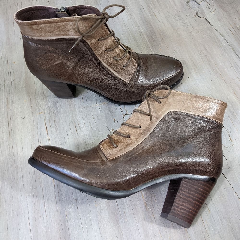 Vicenzo Leather Brown Leather heeled boots zip